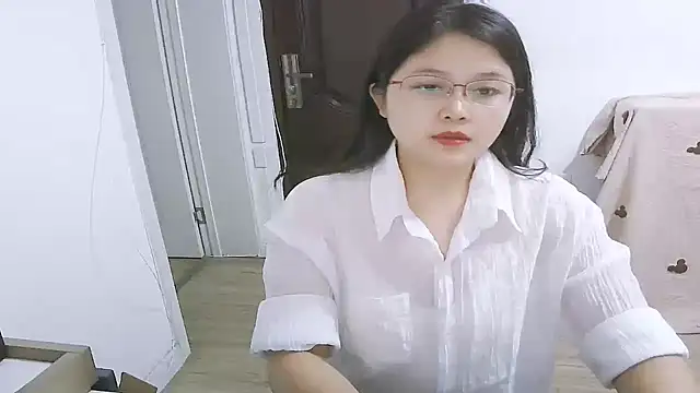 Snapshot of 98bunny chatting on 09.25.25 98bunny online show from 09.25.25