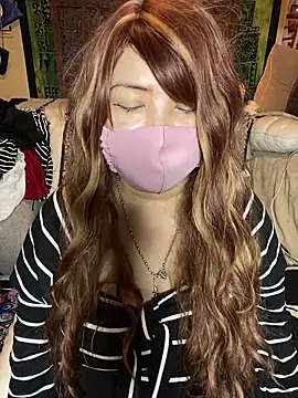 Snapshot of xoxLILxMELOxox chatting on 11.04.25 xoxLILxMELOxox online show from 11.04.25