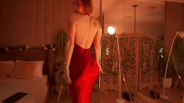 Serena Waldarf online show from 09.19.25