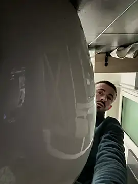 mario231197 online show from 02.04.26