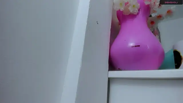 eimy skinny  online show from 10.30.25