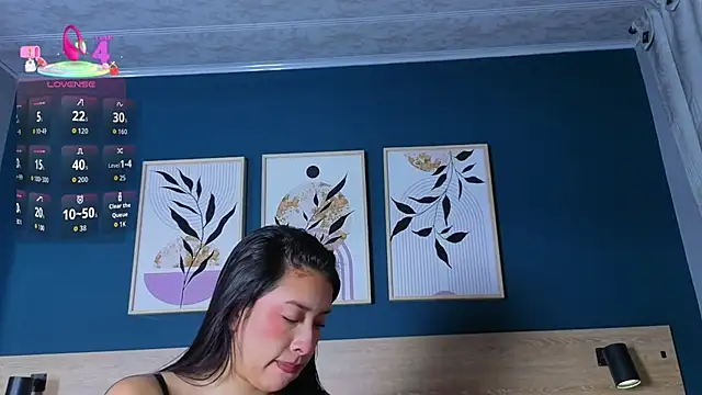 SarahMiler  online show from 11.18.25