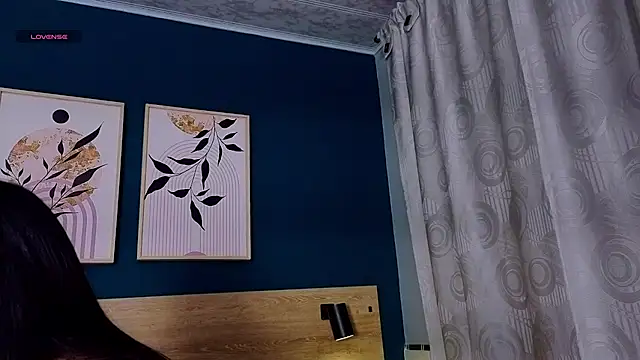 SarahMiler  online show from 11.29.25