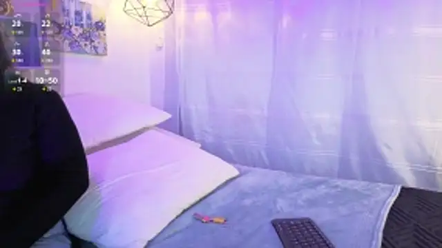 Samaraa Smith online show from 10.31.25