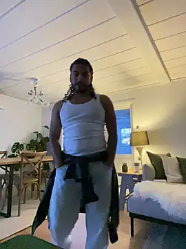 Snapshot of latina-pene chatting on 01.10.26 latina-pene online show from 01.10.26