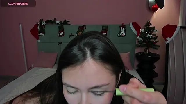 Tina Porter online show from 12.17.25