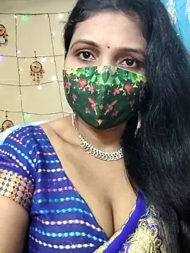 Snapshot of Hotty_Sonali chatting on 10.17.25 Hotty Sonali online show from 10.17.25
