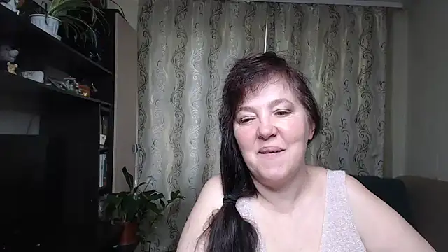 Snapshot of Illusionq chatting on 06.24.26 Illusionq online show from 06.24.26