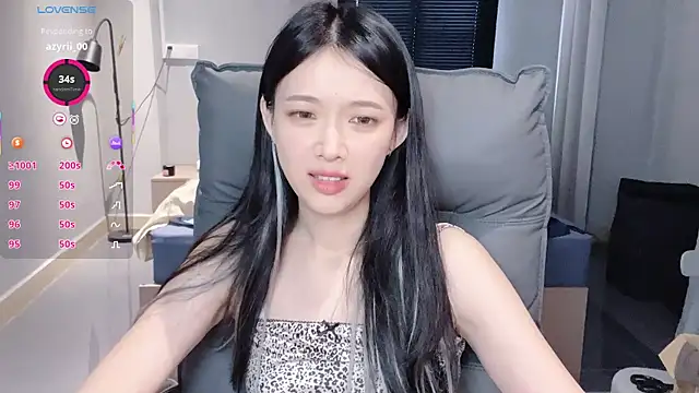 NiNi-baby520 online show from 11.16.25