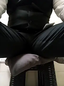 Snapshot of PROMYLOVE chatting on 12.16.25 PROMYLOVE online show from 12.16.25