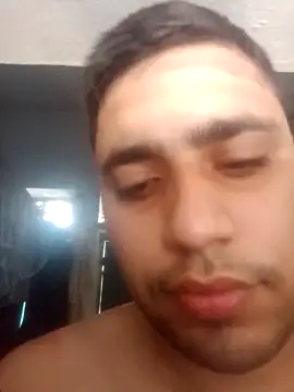 Desirock001 online show from 04.28.26