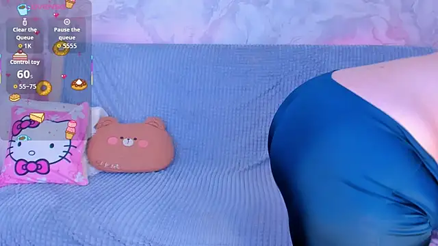 VanessaHayees online show from 10.16.25