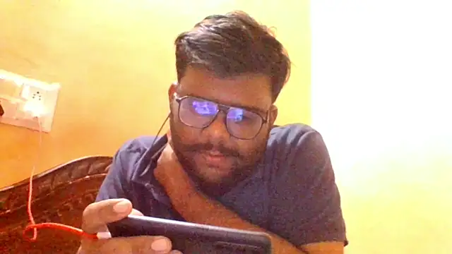 brownbear6 online show from 11.04.25