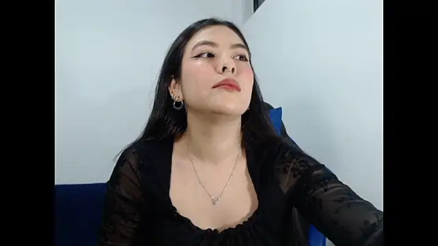 Snapshot of EloiseJun chatting on 06.26.26 EloiseJun online show from 06.26.26