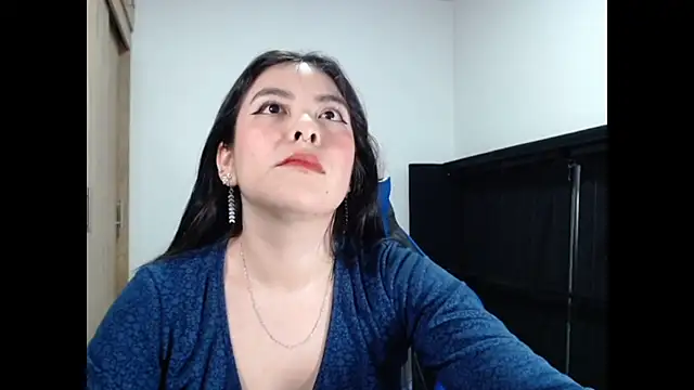 Snapshot of EloiseJun chatting on 07.11.26 EloiseJun online show from 07.11.26