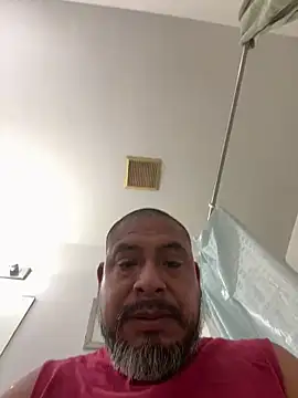 Snapshot of julio_p chatting on 02.16.26 julio p online show from 02.16.26