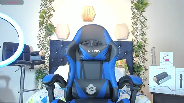  taylor black online show from 11.22.25