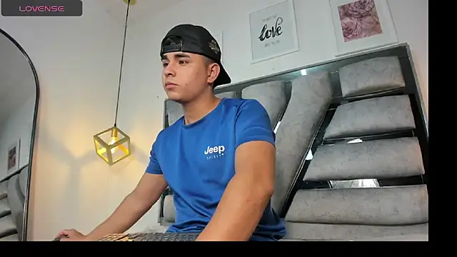 lianfox  online show from 04.16.26