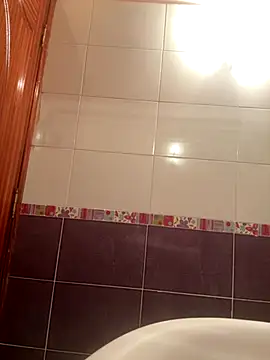 Snapshot of dalo3a_ay chatting on 10.04.25 dalo3a ay online show from 10.04.25