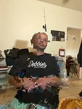 Snapshot of NiftyCaptain3 chatting on 02.13.26 NiftyCaptain3 online show from 02.13.26