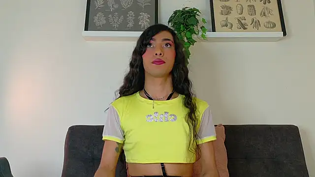 TiffValentinee  online show from 02.27.26