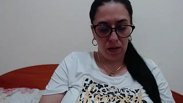 Snapshot of jollene chatting on 05.05.26 jollene online show from 05.05.26