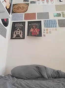 Snapshot of _arigins_ chatting on 10.11.25 arigins online show from 10.11.25