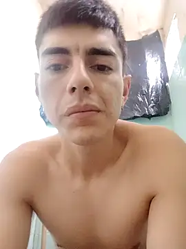 La Cosita 69 online show from 10.31.25