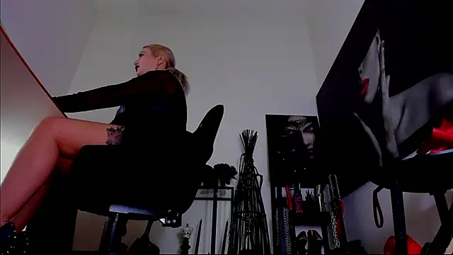 demisweet online show from 02.26.26