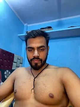 Snapshot of fireboyyyyy chatting on 09.28.25 fireboyyyyy online show from 09.28.25