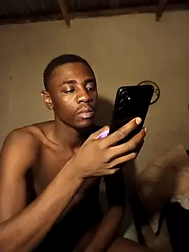 Snapshot of Chocolatepapix chatting on 03.02.26 Chocolatepapix online show from 03.02.26