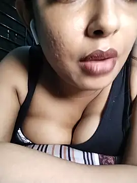 Snapshot of HotNehaChowdhury chatting on 07.08.26 HotNehaChowdhury online show from 07.08.26