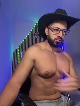 Snapshot of magnumchris chatting on 02.03.26 magnumchris online show from 02.03.26