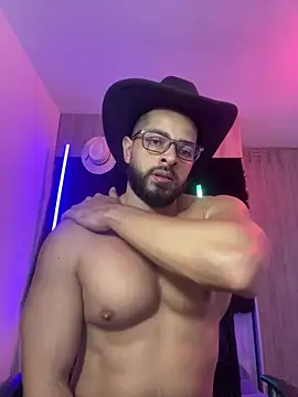 Snapshot of magnumchris chatting on 02.26.26 magnumchris online show from 02.26.26