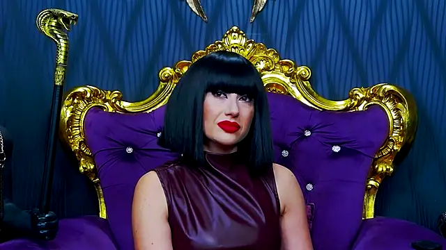 LaraMaeve online show from 11.13.25