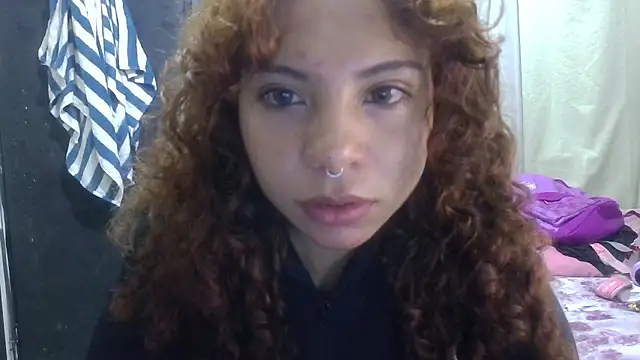 Snapshot of VioletV chatting on 05.27.26 VioletV online show from 05.27.26