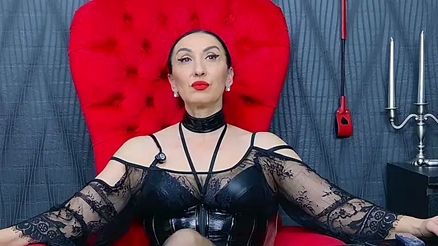 Snapshot of MistressDora chatting on 05.05.26 MistressDora online show from 05.05.26