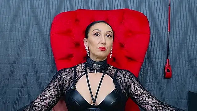 Snapshot of MistressDora chatting on 07.02.26 MistressDora online show from 07.02.26