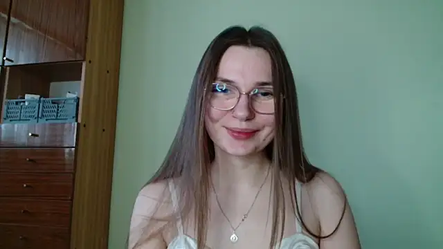 LooveELLYx online show from 01.24.25