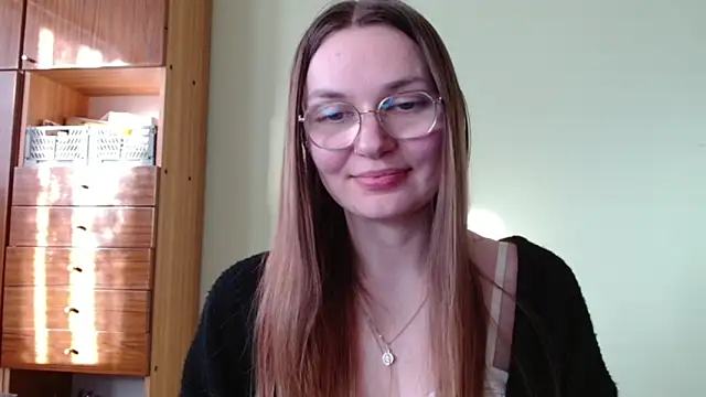 LooveELLYx online show from 02.18.26