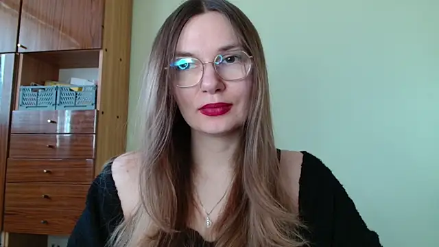 LooveELLYx online show from 02.26.26