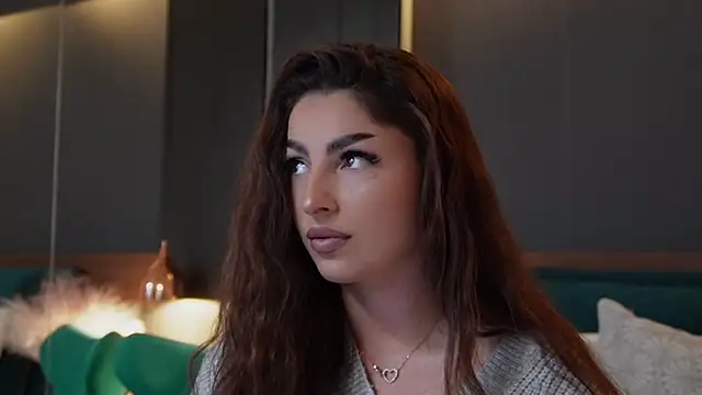 Snapshot of EmilyTrix chatting on 11.03.25 EmilyTrix online show from 11.03.25