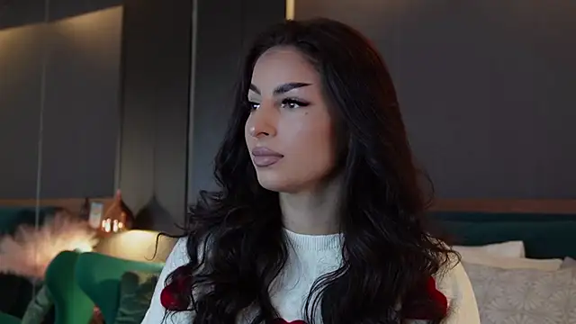 Snapshot of EmilyTrix chatting on 11.27.25 EmilyTrix online show from 11.27.25