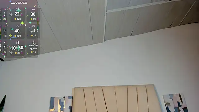 Snapshot of Sophia_Ebony chatting on 10.07.25 Sophia Ebony online show from 10.07.25