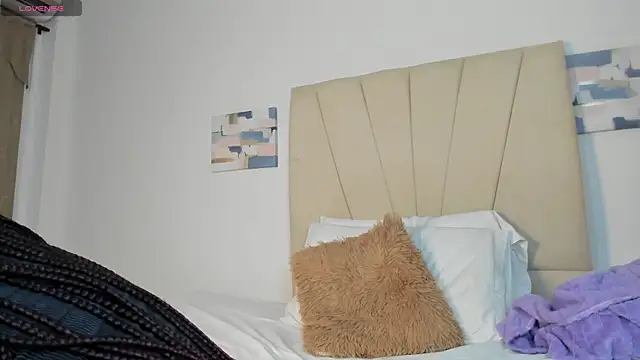 Snapshot of Sophia_Ebony chatting on 05.26.26 Sophia Ebony online show from 05.26.26