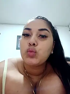 MilaaRooy online show from 09.11.25