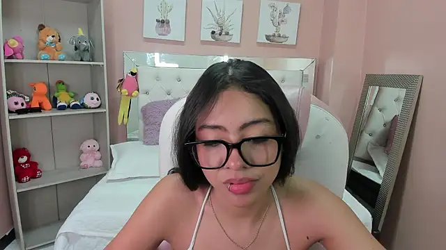 Snapshot of Sky_winter chatting on 02.15.26 Sky winter online show from 02.15.26