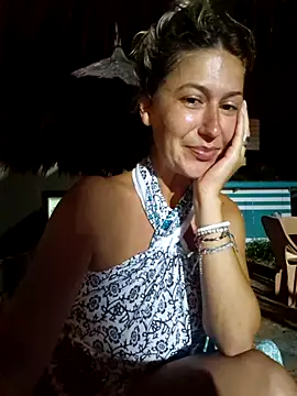 Snapshot of CelynaRoss chatting on 02.11.26 CelynaRoss online show from 02.11.26