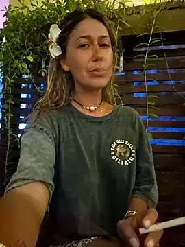 Snapshot of CelynaRoss chatting on 02.18.26 CelynaRoss online show from 02.18.26