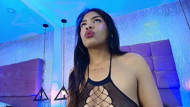 LexieBloom online show from 11.20.25